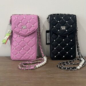 NWT “Winners Choice” Badgley Mischka Pearls Phone Case Crossbody